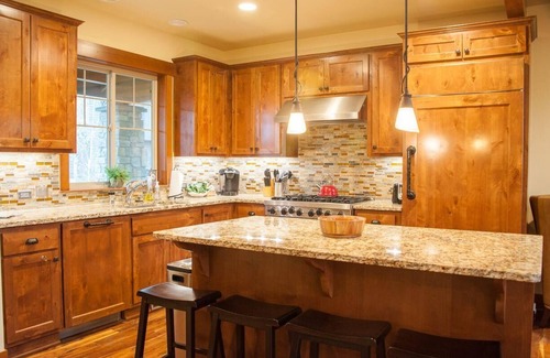Cle Elum Ski Chalet | Suncadia 3 Bdrm Townhome Overlooking the Trees