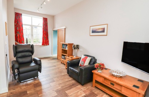 Grosmont Cottage | SUNDAY COTTAGE, family friendly, with a garden in Grosmont