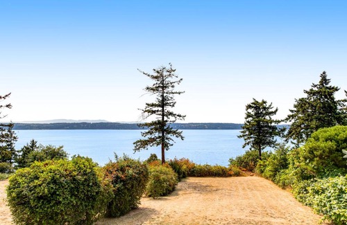 Camano Island House | Sundown Memory Lane Cabin