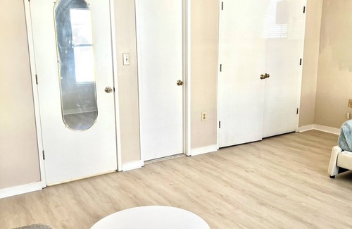 Northeast Apartment | Sunfilled studio space with Laundry and WiFi in charming DC