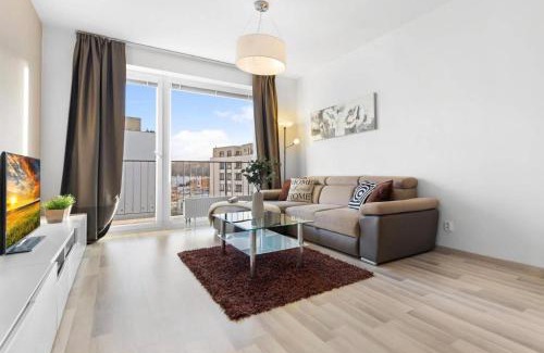 Bratislava Apartment | Sunflower - Modern large charming apartment with balcony
