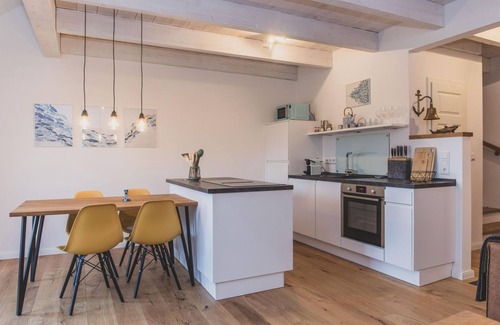 Loquard Apartment | "Sünja" a small oasis in the listed Gulfof in Rysum - Van Senden