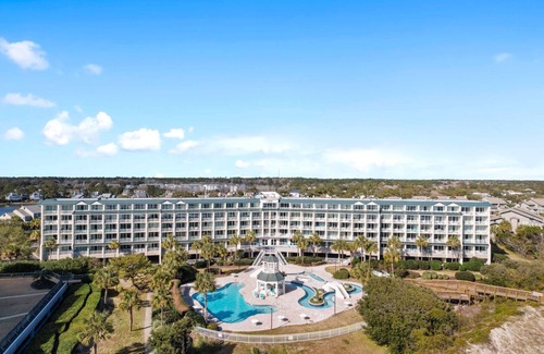 North Litchfield Beach Apartment | Sunkissed Escape In The Heart Of Pawleys Island | Oceanfront Suite