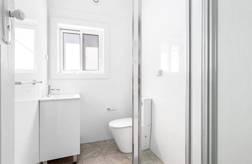 Tamarama Apartment | Sunny 1-Bedroom Apartment in Tamarama