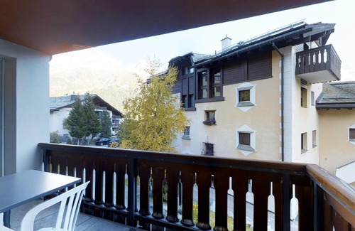 Silvaplana Apartment | Sunny 2 ½-room apartment on 1st Floor, 55 m2, quiet location.
