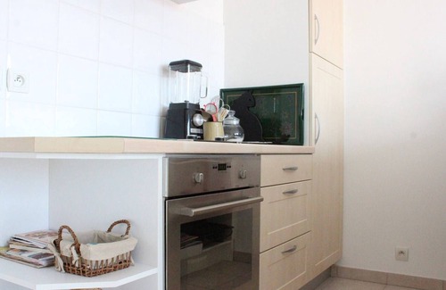 Port District Apartment | Sunny Balcony Apartment near Beach and Shops - Châtelaillon-Plage