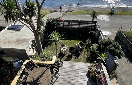 Pukerua Bay House | Sunny Beach Front House