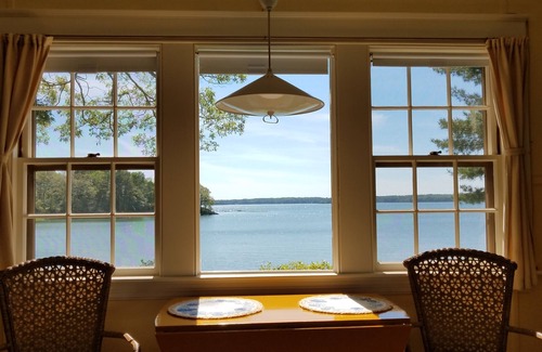 Harpswell Cottage | Sunny Cottage on Private Oceanfront Point