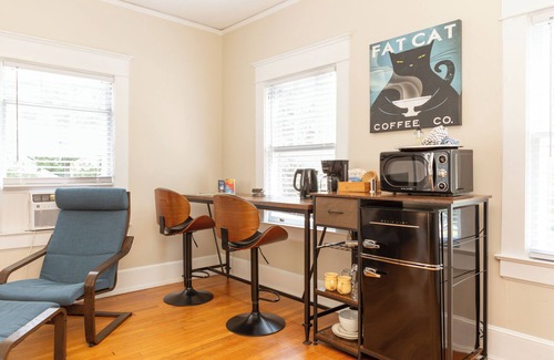 Durham Apartment | Sunny efficiency in historic home