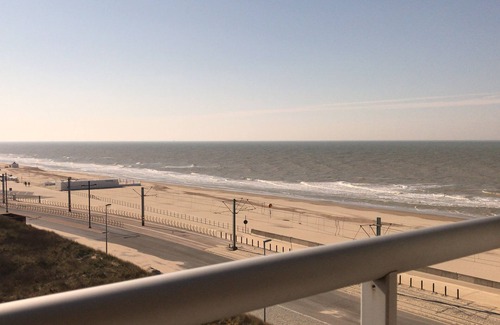 Middelkerke Condo | sunny flat/design style/sea view/center