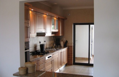 Albardeira Apartment | SUNNY GRD FLR APT SEA VIEW+POOL+WALK TO BEACH MARINA&TOWN+GREAT WIFI&FREEVIEW TV