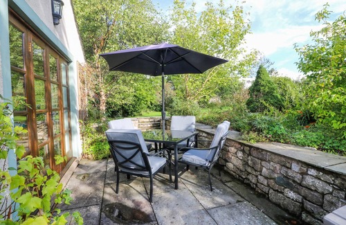 Penrith Cottage | SUNNY HILL, pet friendly, with open fire in Great Strickland