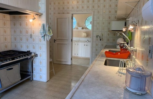 Alto da Boa Vista House | Sunny Mansion with Pool