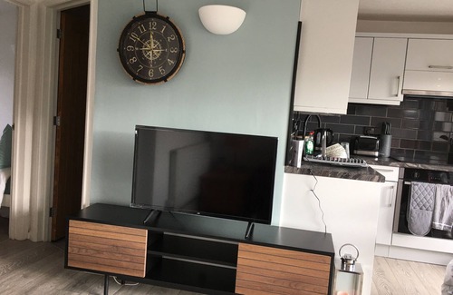 Downderry Apartment | Sunny Nook Beach Life - Stylish Micro Apartment