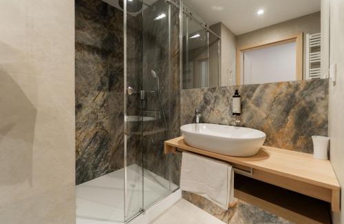 Lukecin Apartment | Sunny Rest in Seashell