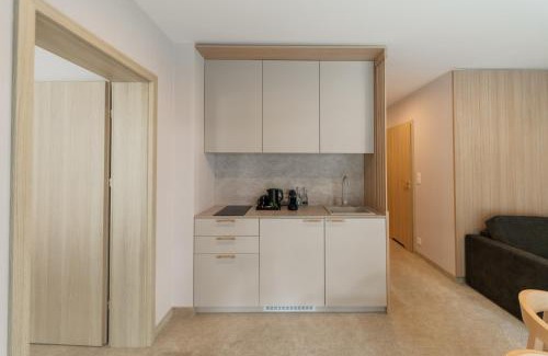 Lukecin Apartment | Sunny Rest in Seashell