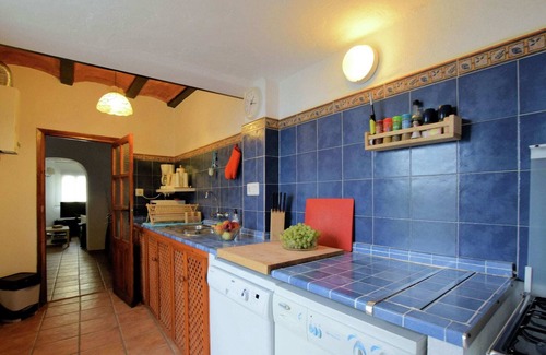 Rute House | Sunny Rute Villa with Pool