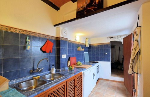 Rute House | Sunny Rute Villa with Pool