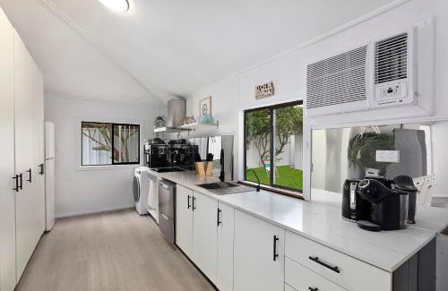The Entrance North House | Sunny Shores Beach House