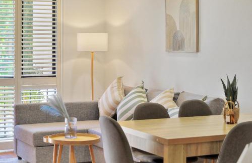 St. Lucia Villa | Sunny St Lucia Stay with 5 Beds & Free Parking