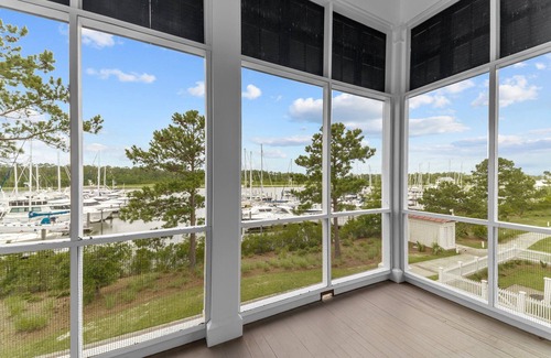 Oriental House | Sunnyside 6 - Beautiful Harborside retreat!
