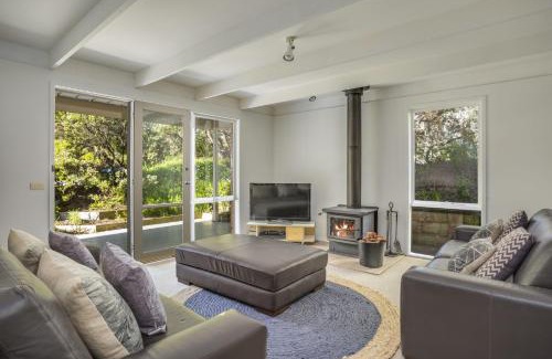 Sorrento House | SunnySide at Sorrento: walk to beach & village