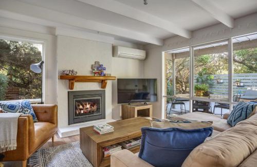 Sorrento House | SunnySide at Sorrento: walk to beach & village