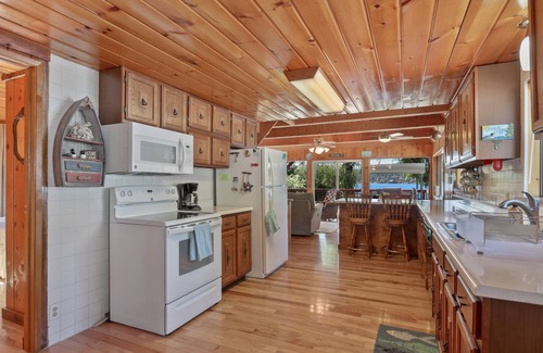 Loon Lake House | Sunnyside Beach Retreat-a great place to build memories