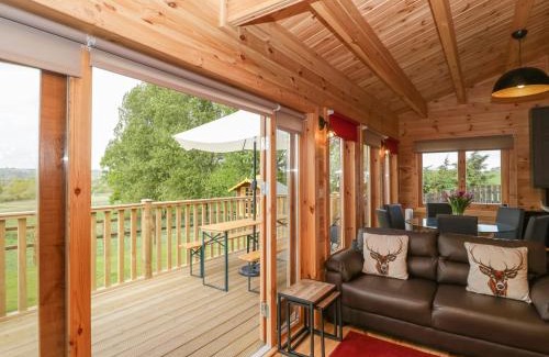 Crewkerne House | Sunnyside Lodge