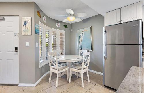 St. Pete Beach House | Sunrise Resort 209
