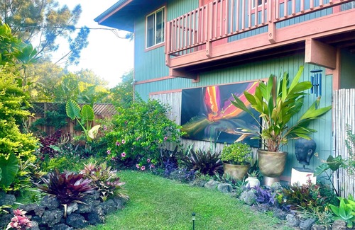 Naalehu Apartment | Sunrise Sanctuary, Spacious, Beautiful, Tranquil Living, Green Sands Beach