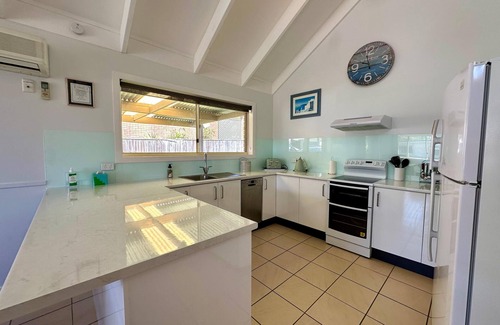 Scotts Head Villa | Sunrise - Scotts Head - Sunrise - Scotts Head