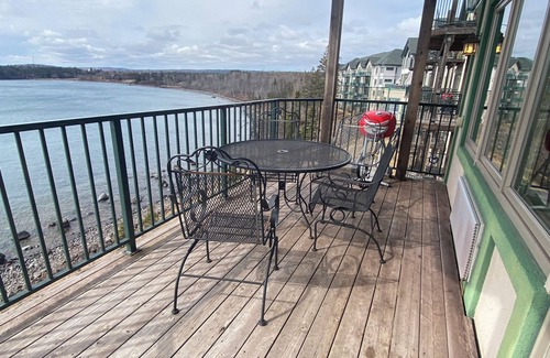 Two Harbors Condo | Sunrise Suite on Lake Superior- Pool & Hot Tub