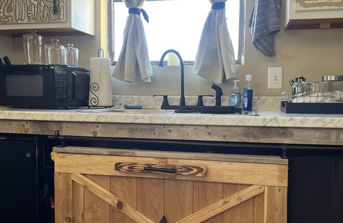 Yantis House | Sunrise Suite w Pool, Rec Rm, 1/2 mi to Boat Ramps