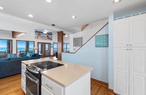 Pawleys Island House | Sunrise to Sunset Oceanfront Home with Creek Dock
