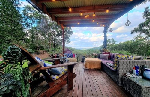 Bonogin House | Sunrises & Ocean views on the horizon, pet friendly,fire pit, relax.