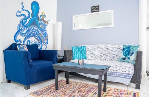 Half Moon Bay House | SUNsational Steps to Sea ~ 2 bedroom - West End, Half Moon Bay Starlink