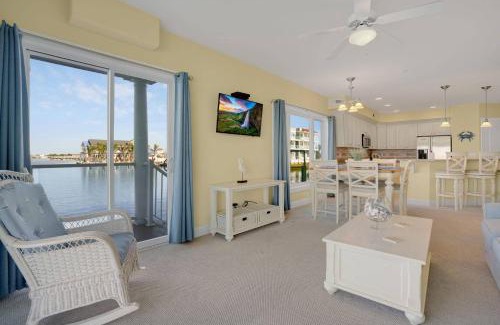 Chincoteague House | Sunset Bay Villa 119 - Waterfront & shared pool!