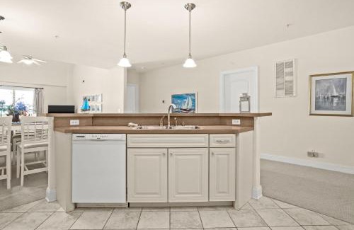 Chincoteague House | Sunset Bay Villa 312 - Waterfront & includes a boat slip!