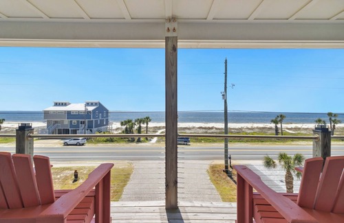Port St. Joe House | Sunset Beach House sleeps 6, steps from beach! Private pool w/option to heat!