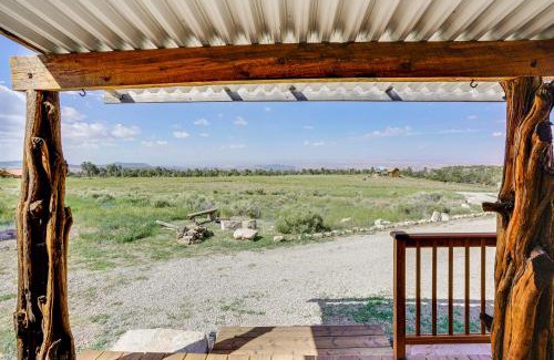 Spanish Valley House | Sunset Cabin near Moab with Stunning Views!
