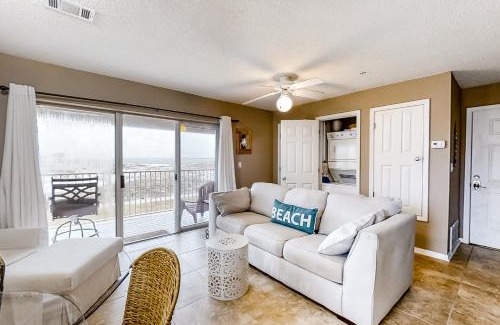 Navarre Beach Apartment | Sunset Harbour Villas 1-111