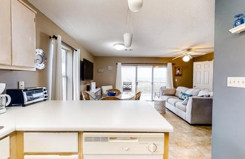 Navarre Beach Apartment | Sunset Harbour Villas 1-111