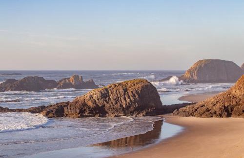 Seal Rock Apartment | Sunset Hideaway
