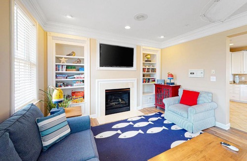 Sunset Island House | Sunset Island - Beachside Mews 1 & 2
