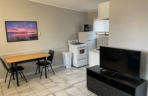 Lake City Hotel | Sunset Motel