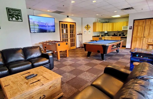Canmore Hotel | Sunset Mountain Inn and Spa