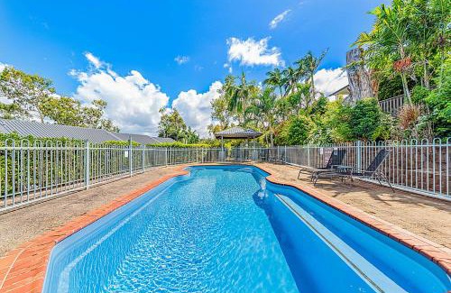 Hamilton Island Apartment | Sunset On Hamilton Island - 2 Bedroom Apartment with views and buggy