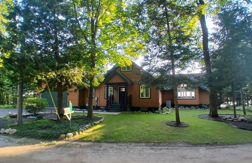 Charlevoix House | Sunset Paradise on Lake Michigan