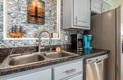 Silver Cay House | Sunset Point - Canal, boat dock, large bulkhead deck, walk to beaches!